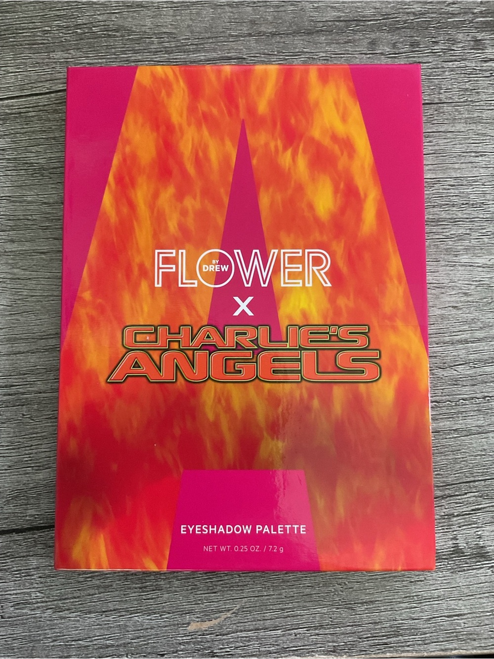 NIB FLOWER Beauty x Charlie’s Angels Eyeshadow Palette Limited Edition Y2K Dylan - Picture 3 of 5